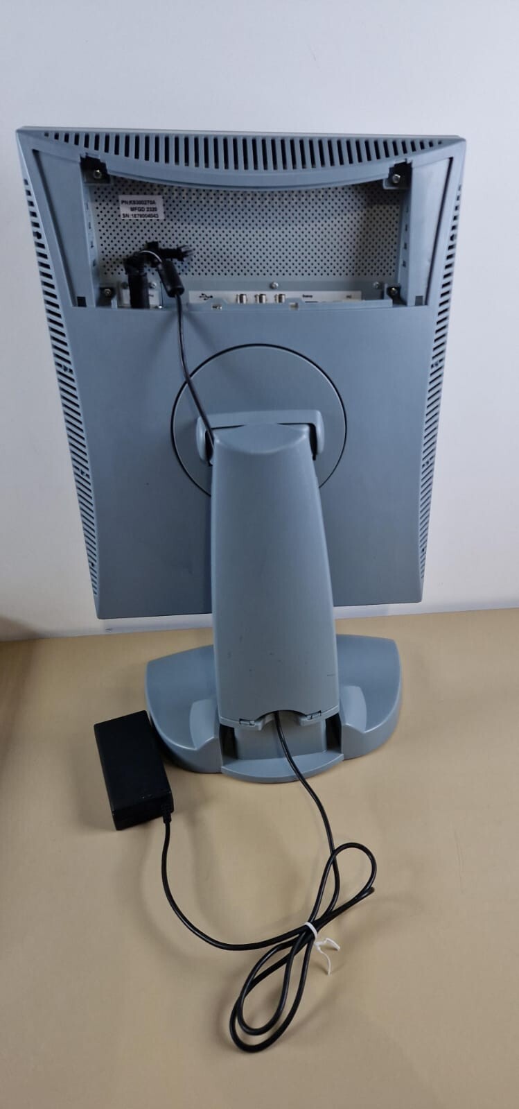 barco MFGD 2320 2MP  21" grayscale radiology display monitor K9300270A3