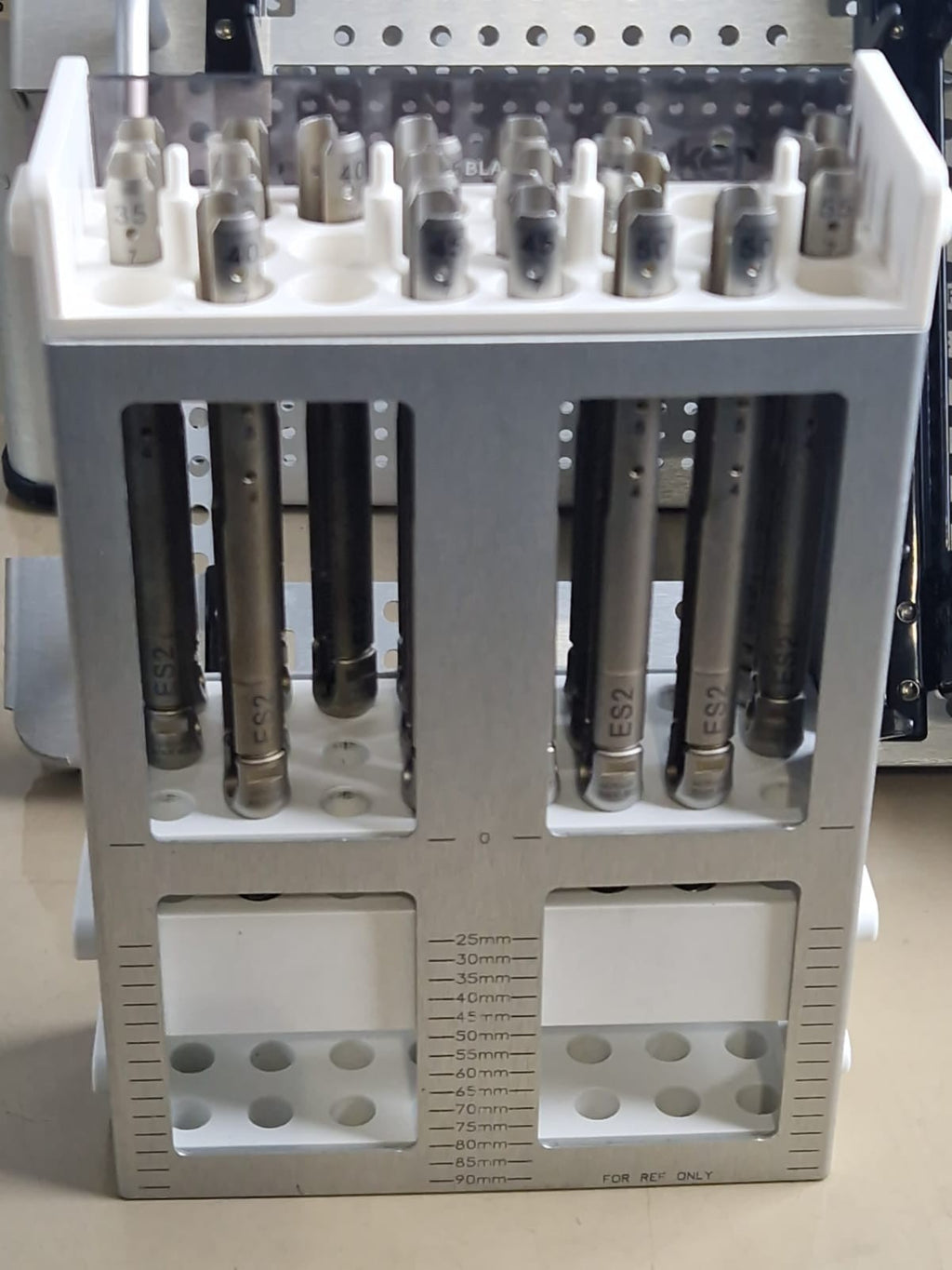 stryker ES2 Cannulated Screw 40 piece11