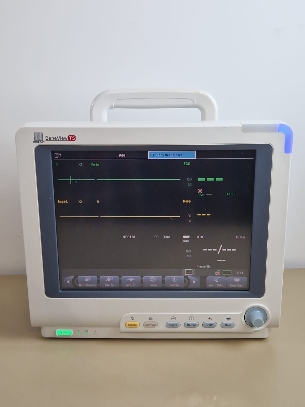 mindray beneView T5 patient monitor + BIS covidien loc  2 + masimo mpm + cables4