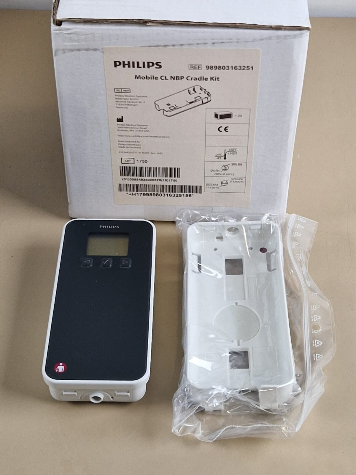 philips 865216 CL NIBP pod modules with 10x philips mobile CL NBP cradle kit1