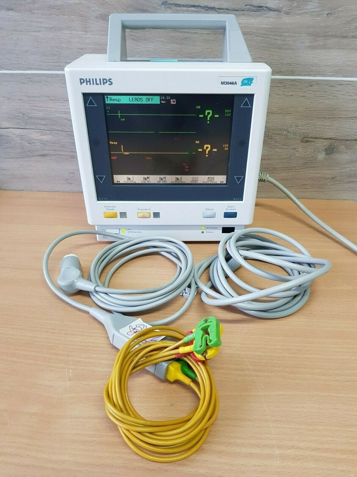 PHILIPS M3046A M3 PATIENT MONITOR +MULTI PARAMETER MODULE AND ECG CABLE NIBP0