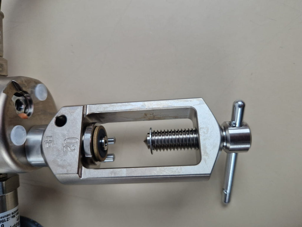 drager supply cylinders pressure reducer O2 pin ref:8603466 029