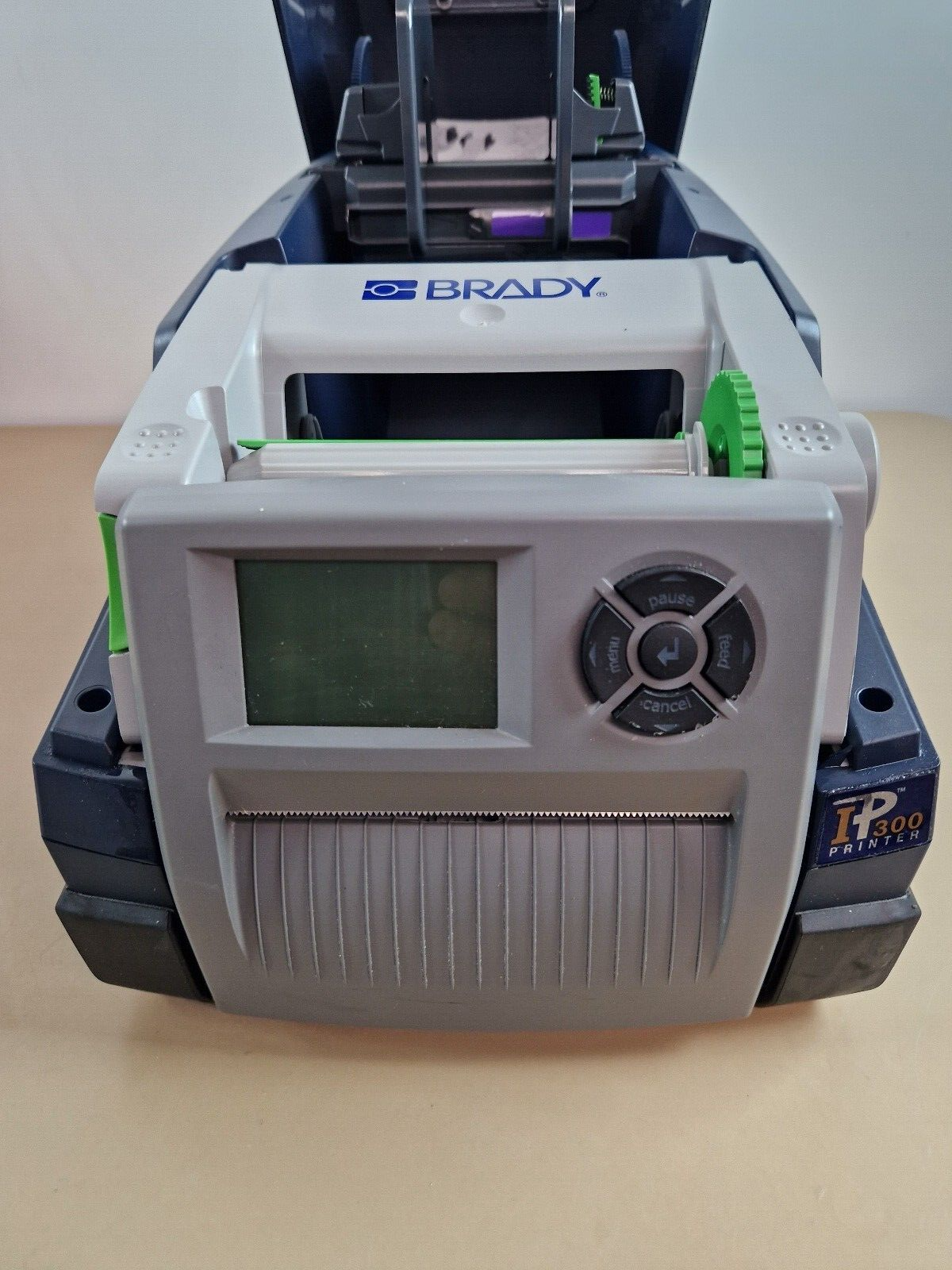 brady BP IP300 thermal transfer barcode label printer8