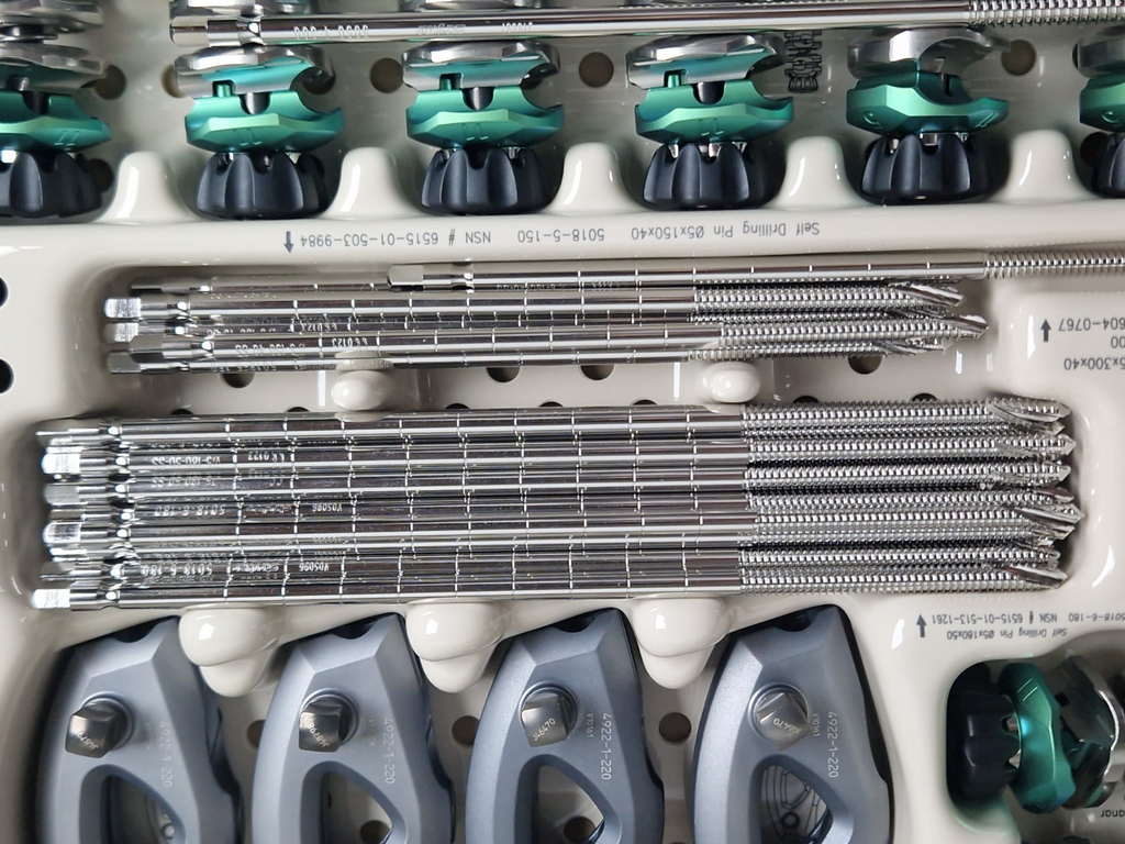 stryker hoffmann 3 external fixation system2