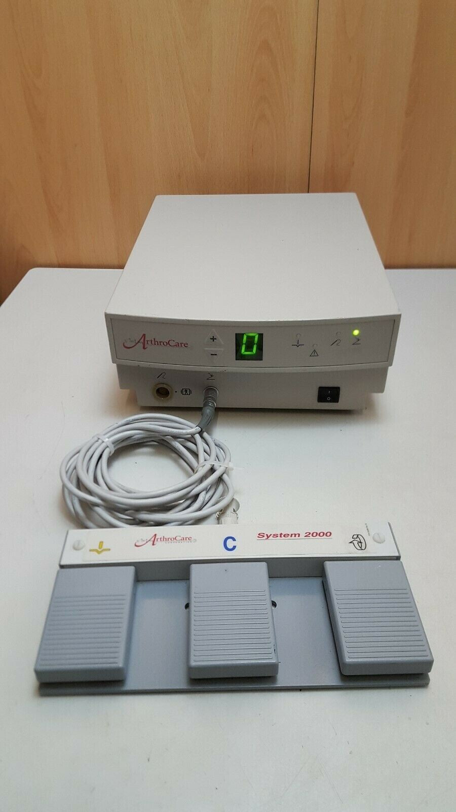 arthrocare system 2000 electrocautery electrosurgery generator with footswitch3