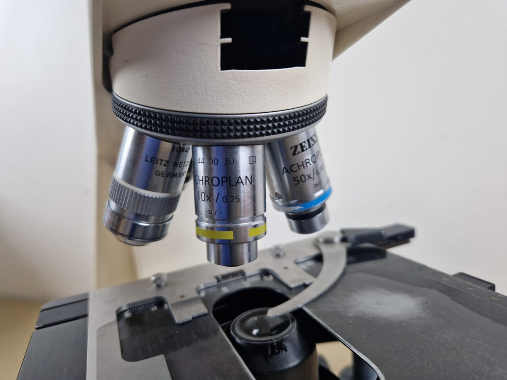 microscope zeiss axiolab E re with 4 objective achroplan19