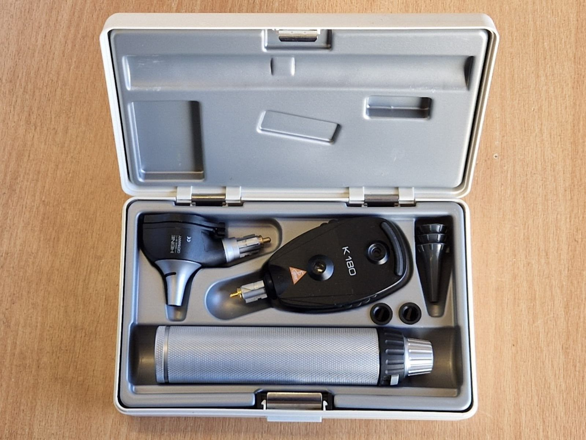 HEINE K180 ophthalmoscope with K180 beta otoscope + handle works D cell battery0