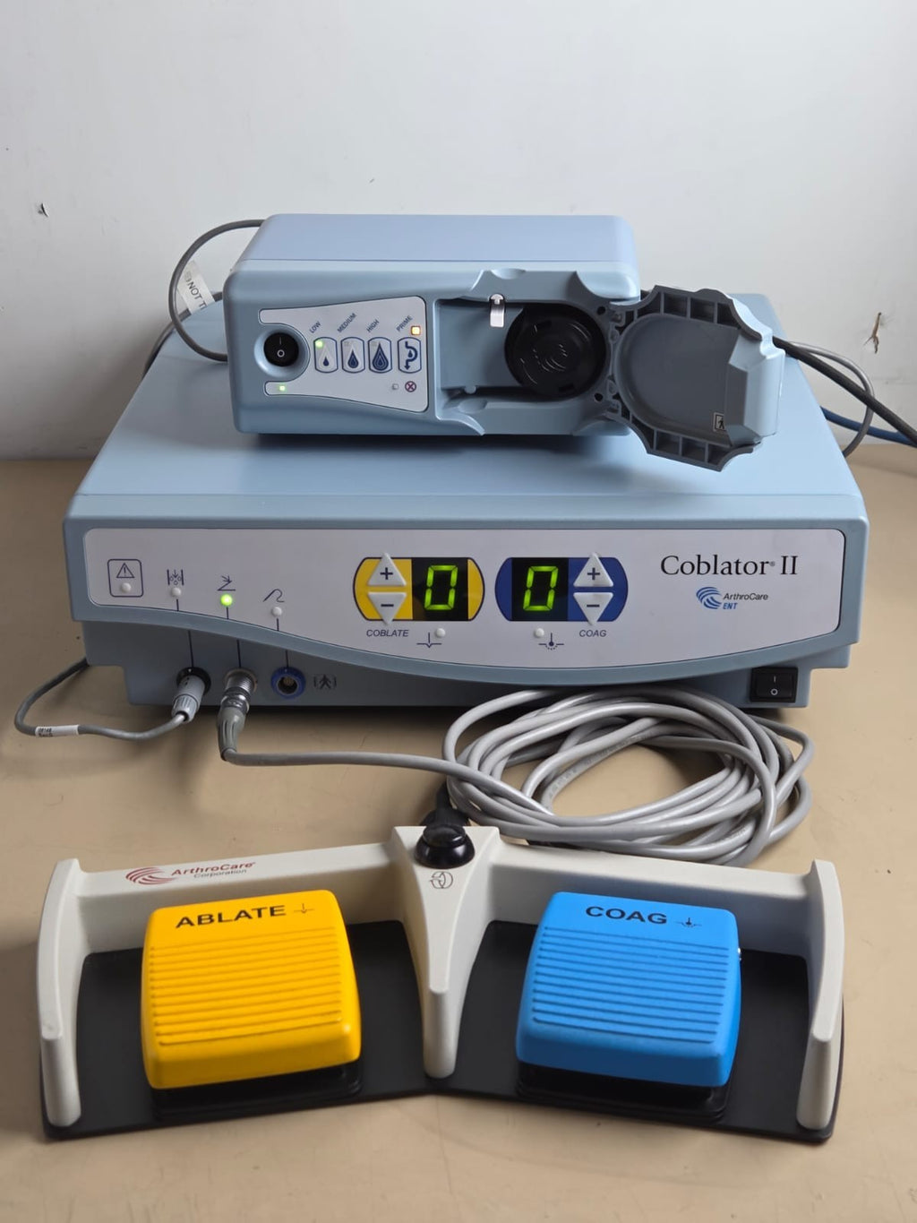 arthrocare ENT coblator II  8000E controller with footswitch and irrigation pump1