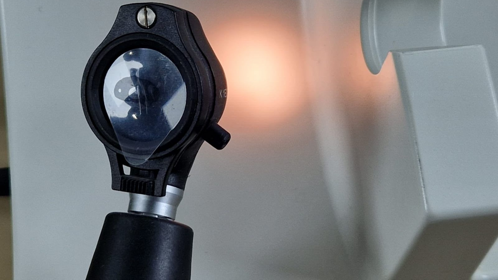 HEINE EN100 diagnostic unit with K180 otoscope with K180 ophthalmoscope heine2