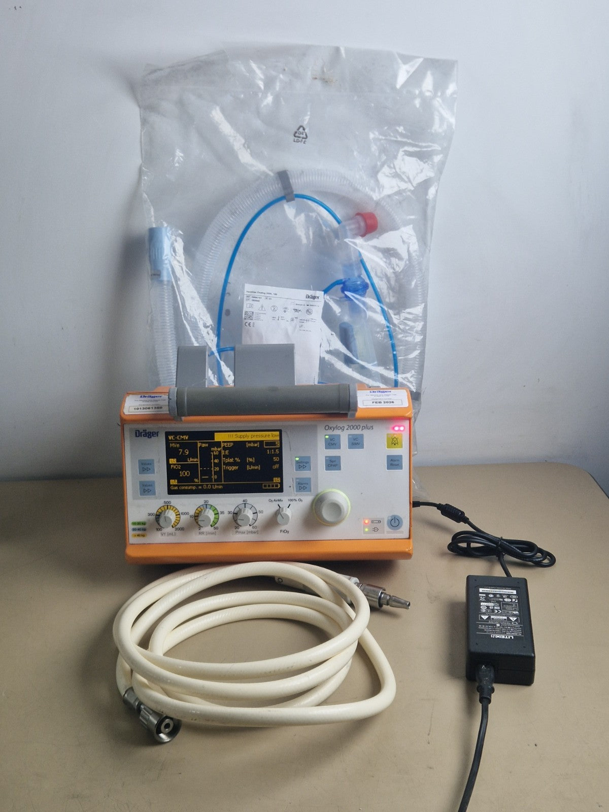 draeger drager oxylog 2000 plus ventilator drager with hose and power adapter16