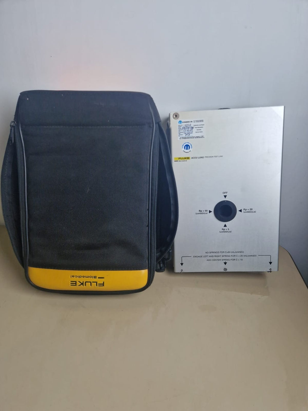 fluke accu lung precision test lung portable appliance calibrator tester0
