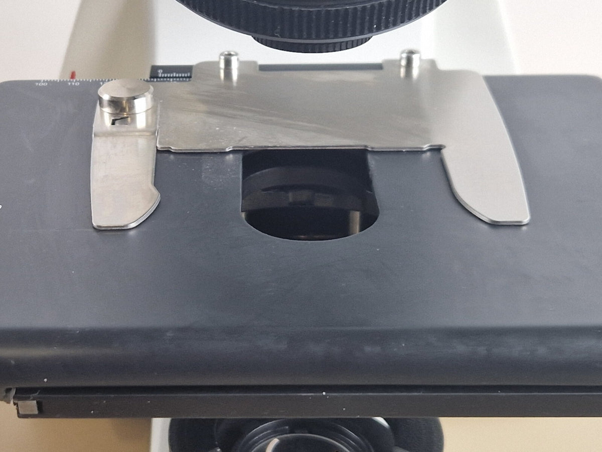 leica DM 750/5K binocular biological microscope with 4 objectives11