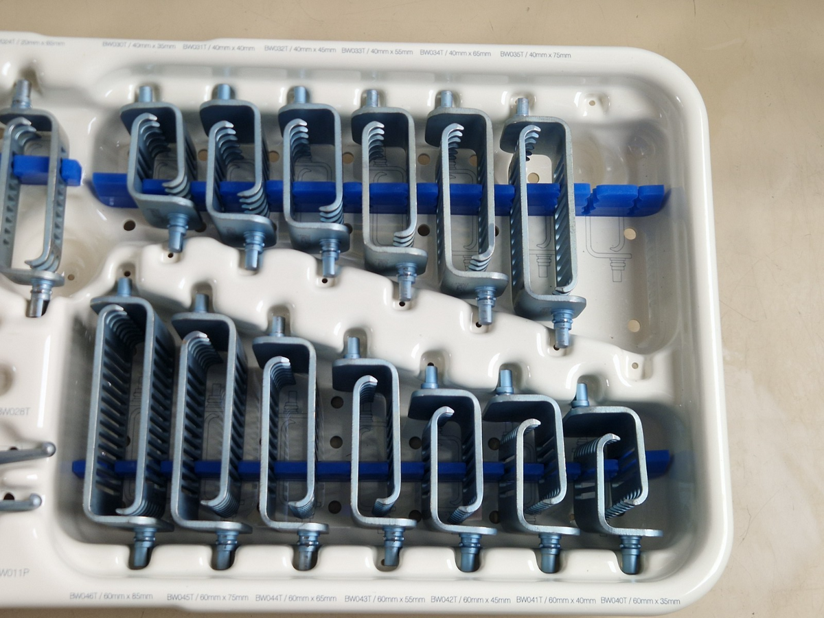 aesculap CLR caspar lumbar retractor Titanium system3