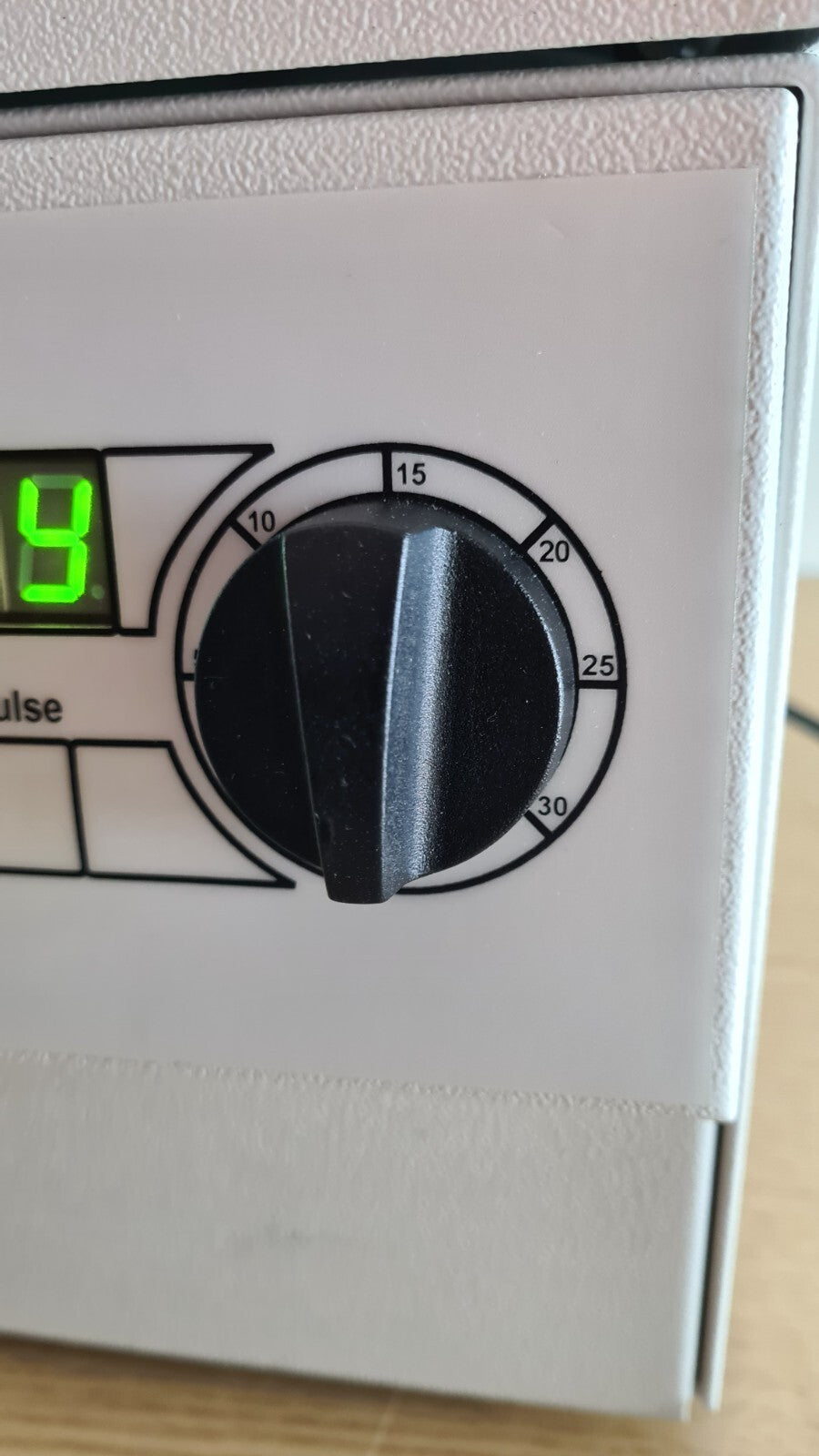 benchtop centrifuge 1000 series with 4 place rotor and 30 min timer3