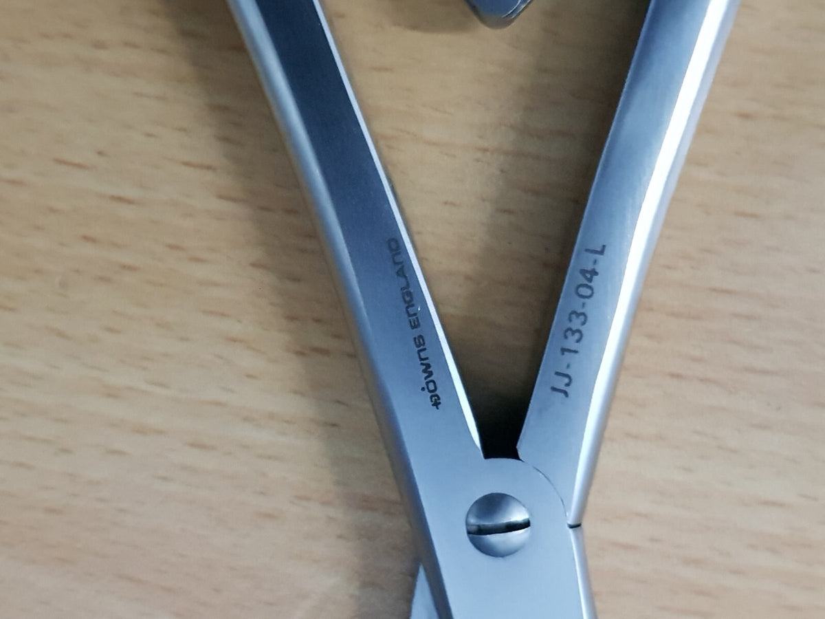downs aesculap duggan rongeur angled punch 4mm bite upward ref: JJ-133-04-L4