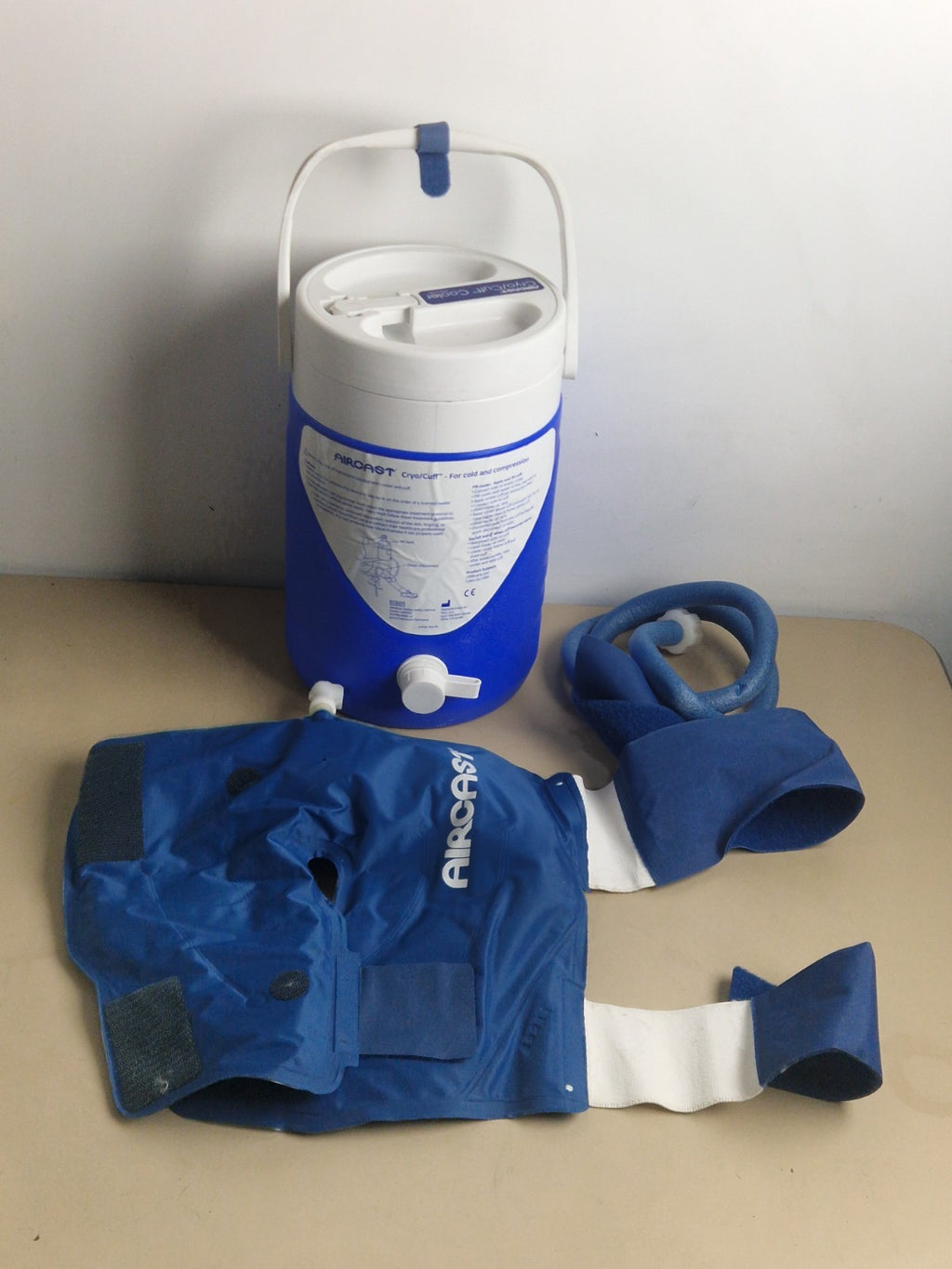 Aircast Knee Cryo Cuff   Cold Therapy IC Cooler Saver pack with knee cuff0