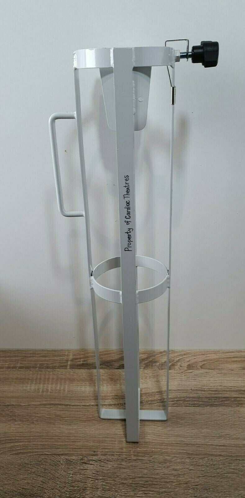 bristol maid gas cylinder holder dock size  D and E tank 112mm diameter cylinder6