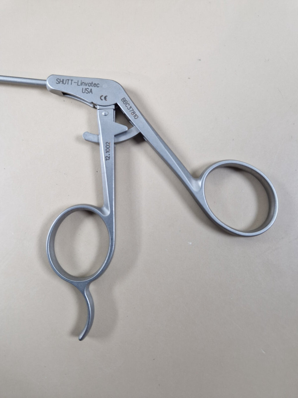 linvatec conmed alligator grasper ratchet forceps 2.7 mm 130 mm Straight 12.10023