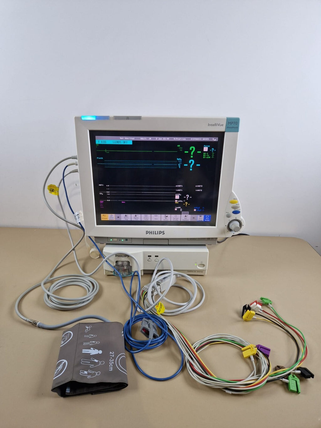 philips MP70 patient monitor X2 M3002A M1019A anaesthetic gas module 12 lead ECG17