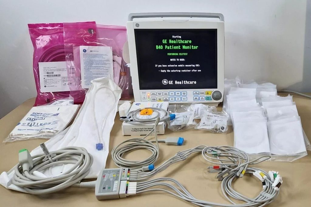 GE B40 patient monitor + CO2 module 12 leads ECG SpO2 IBP Temp cables 2 battery0