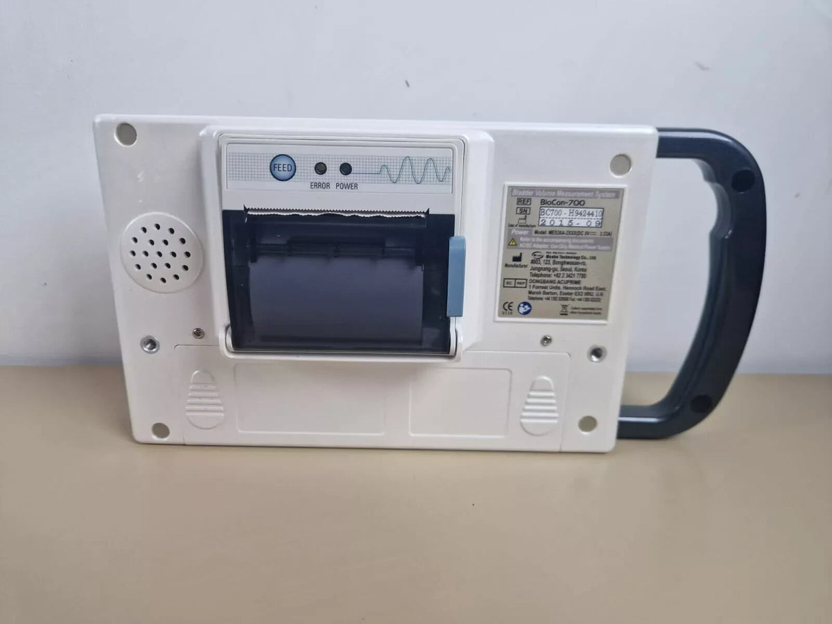 CUBESCAN bioscan 700 ultrasound bladder scanner   touch screen   in calibration15