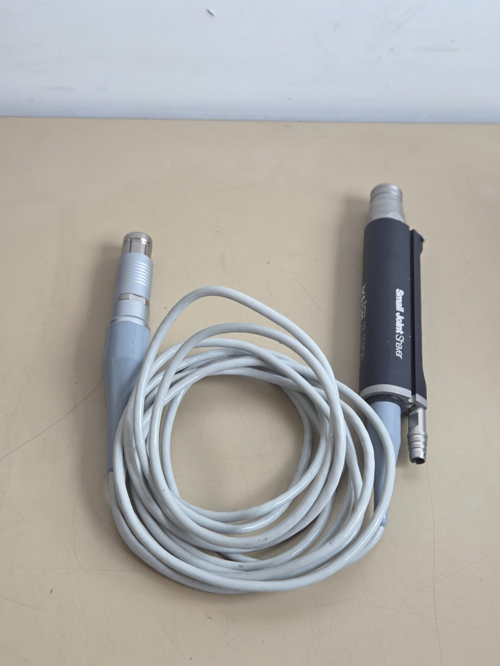 Stryker Small Joint Shaver 275-601-500 with a sample bit7