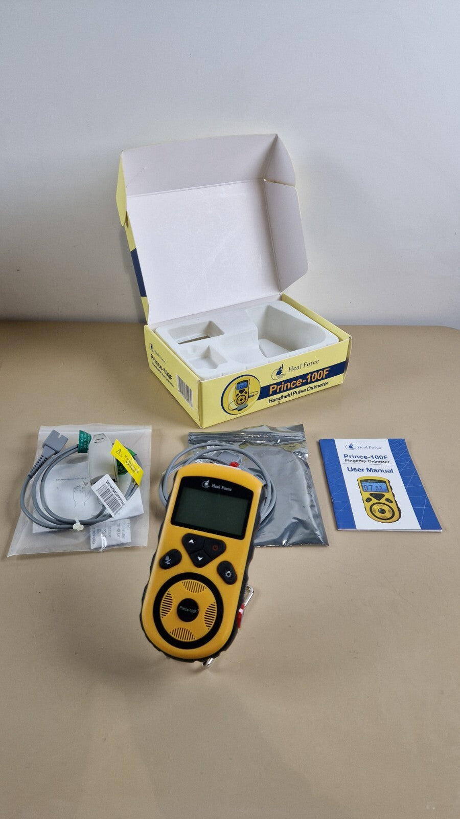 heal force SpO2 patient monitor pulse oximeter handheld with finger probe1
