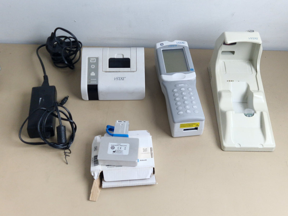 Abbott i STAT 1 Analyser Model 300 with printer and simulator istat + BN battery0
