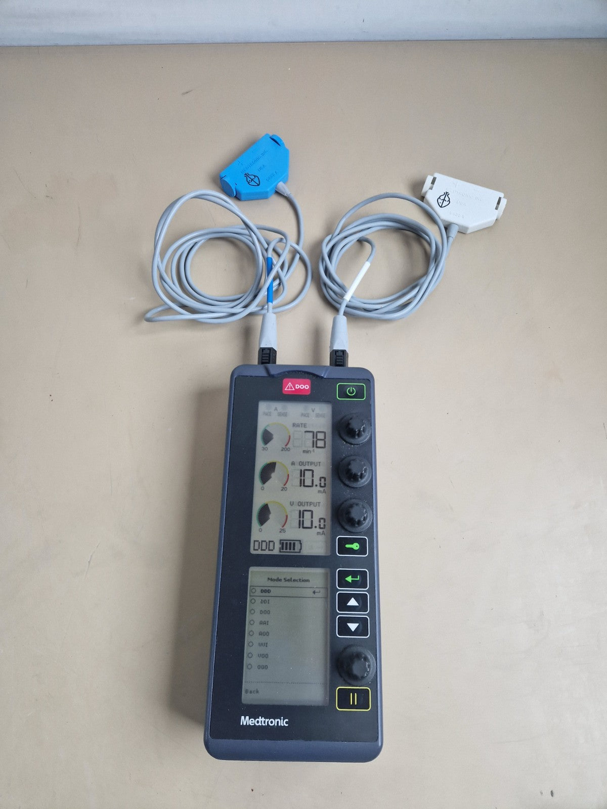 medtronic 5392 EPG dual chamber battery operated module with cables0