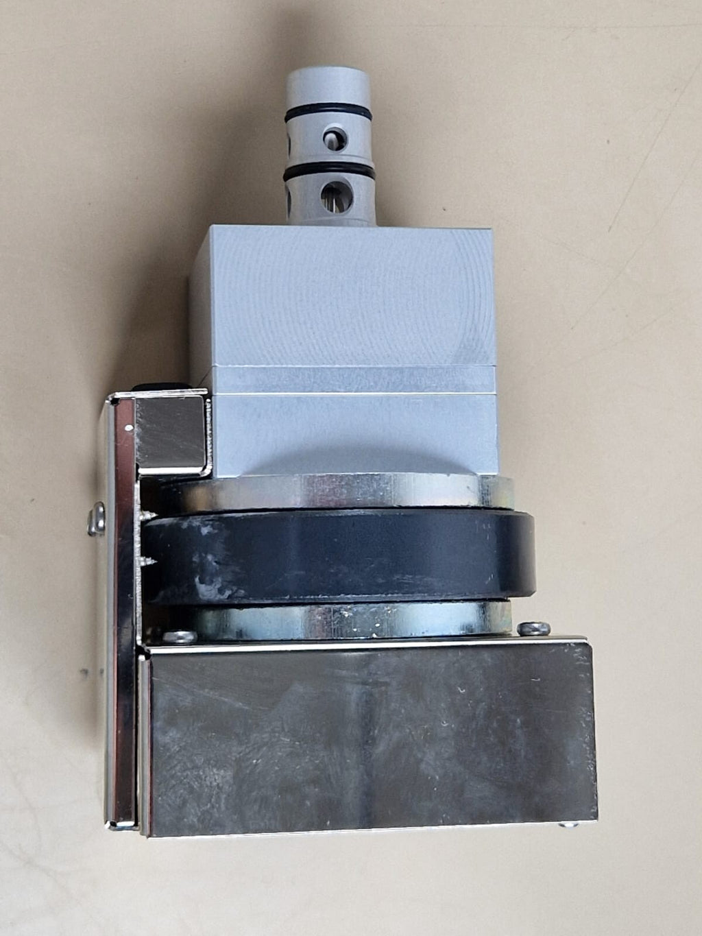 drager air  ref 8412128 - 15ASHB - 1033 ventilator valve7