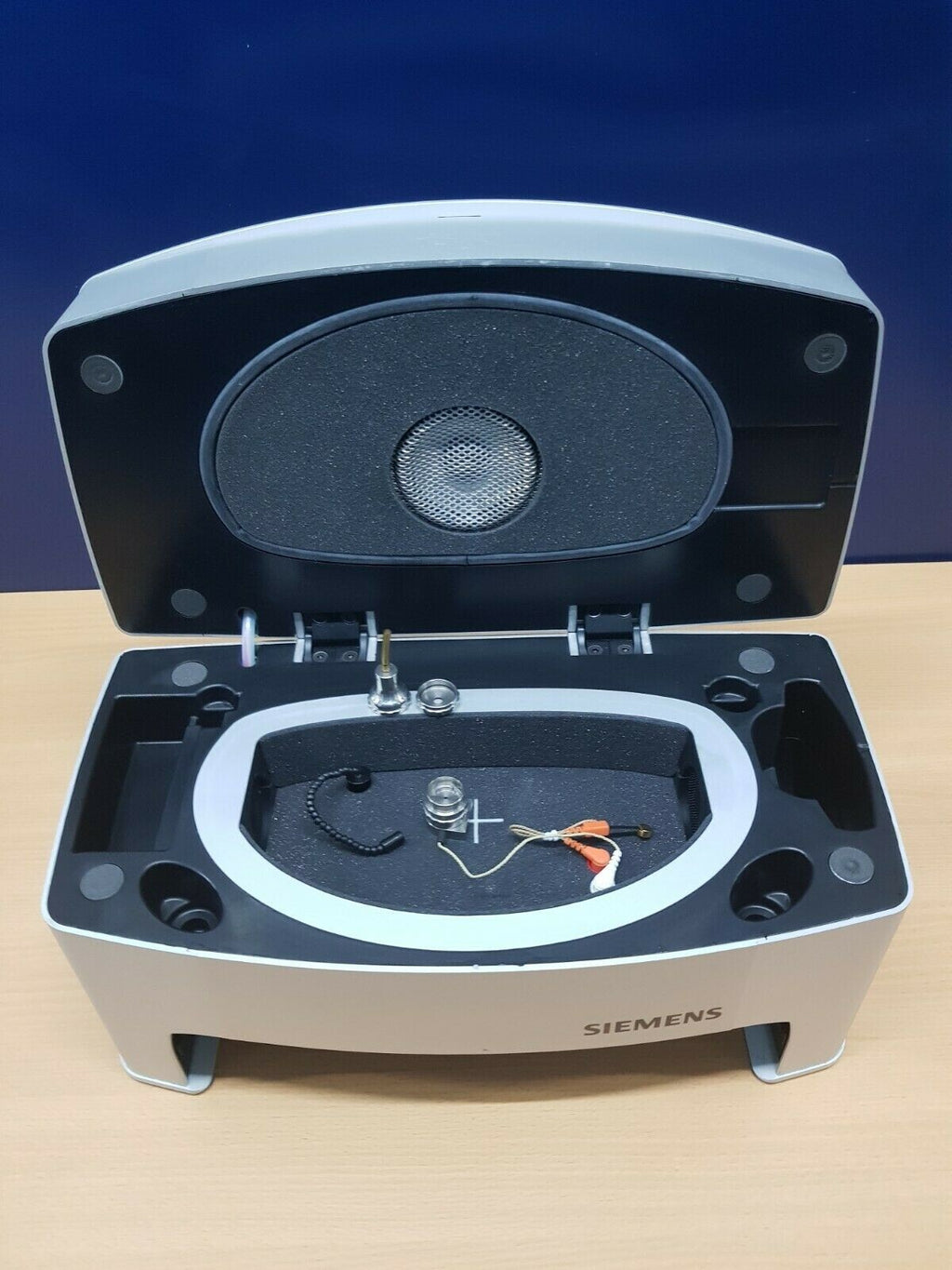 siemens unity 2 hearing analyser docking station ref: 8768934 with 2cc coupler1