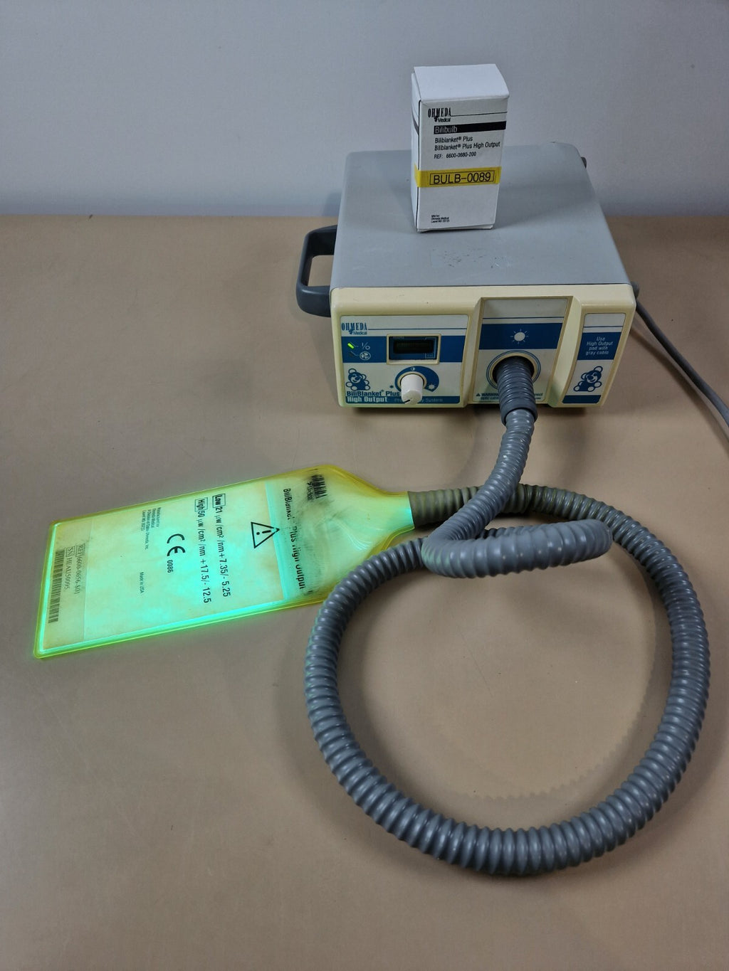 Ohmeda  Biliblanket plus Blue phototherapy system with Brand New bulb6