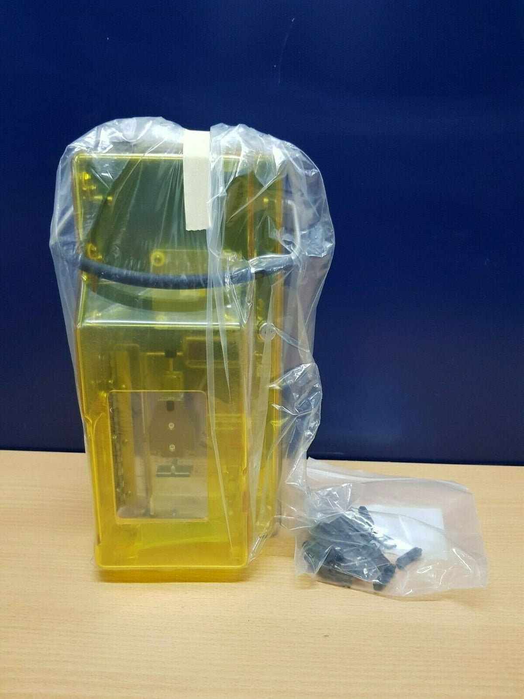 21 2189  25 smith medical cadd solis infusion pump lock box0