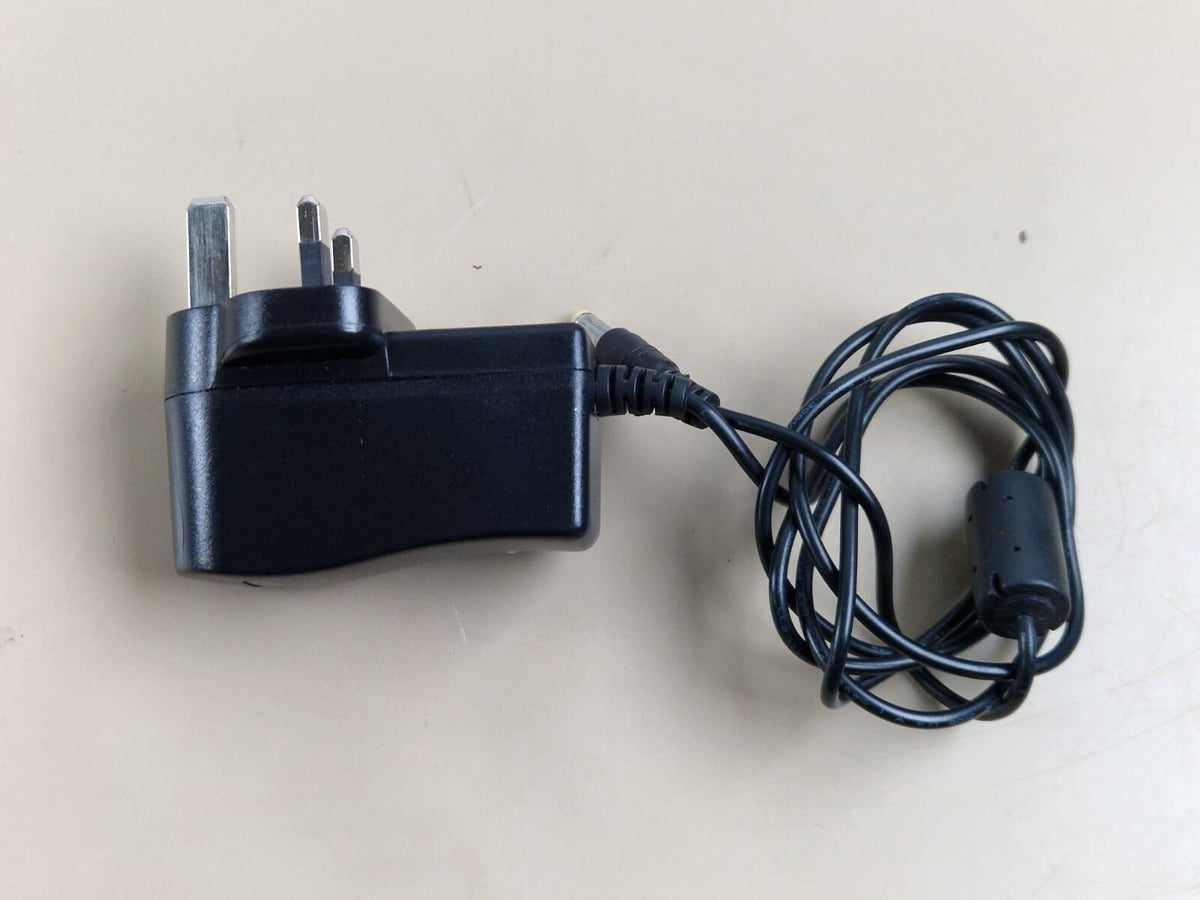 Q optics headlight   power adapter   refurb battery   frame   M 2.5X loupe17