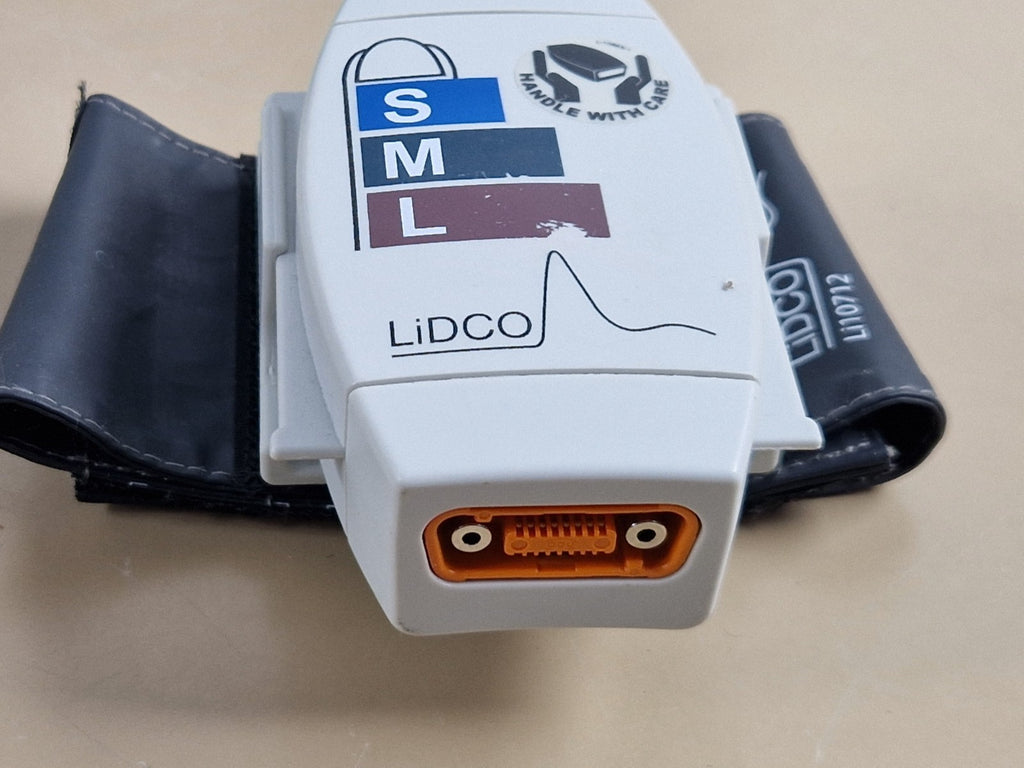 CNAP controller LIDCO with connection cable and 3x cuff set8