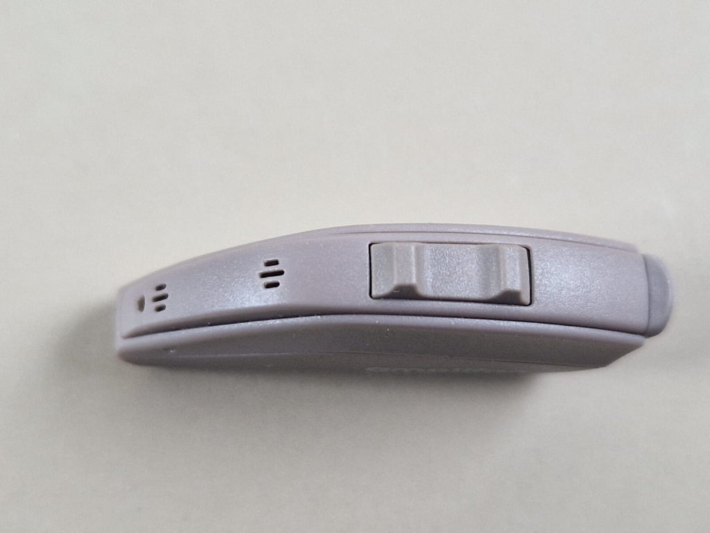 amplifon hearing aid ampli mini model: R1 X2 312 sn: 21266344909