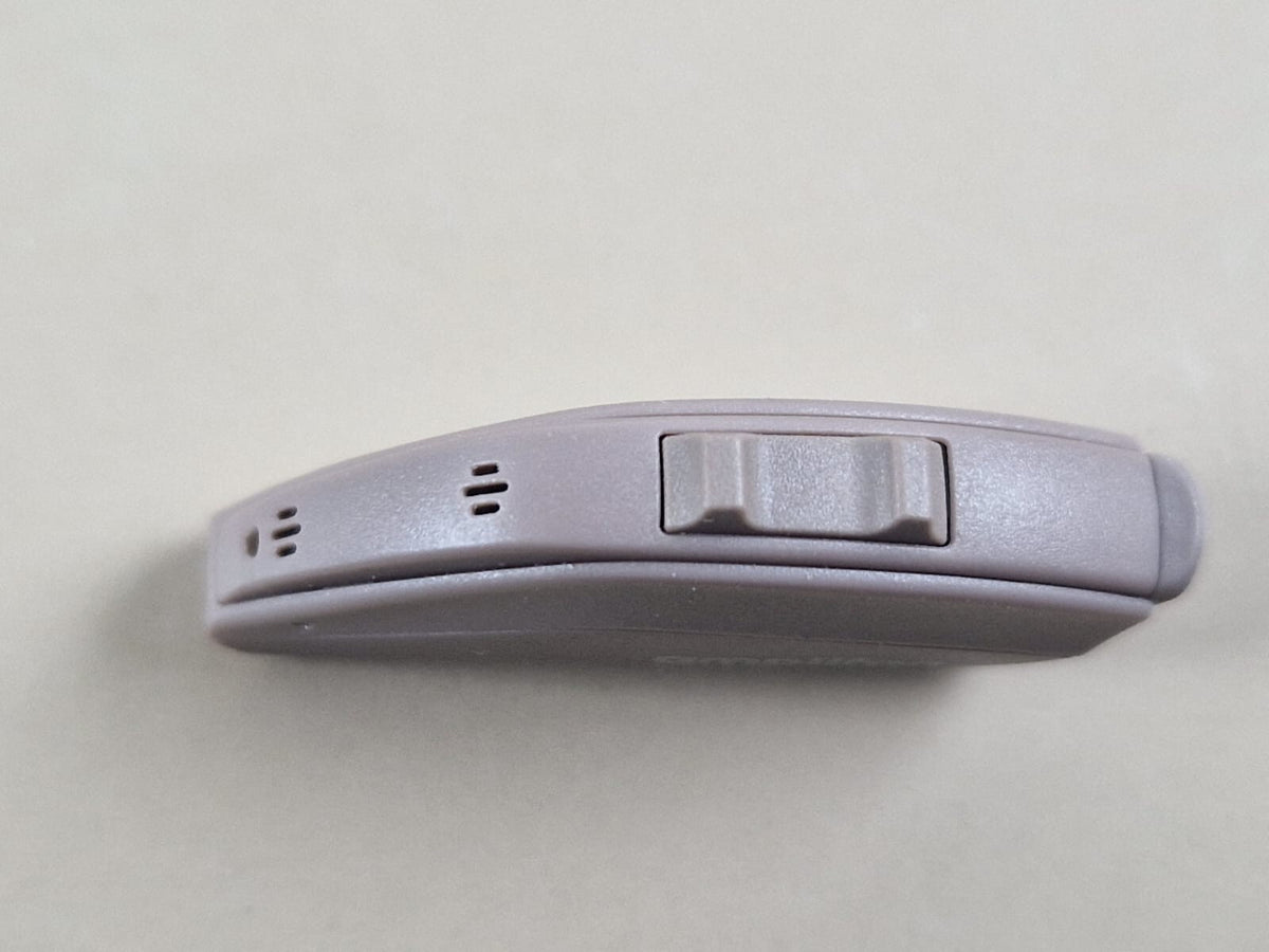 amplifon hearing aid ampli mini model: R1 X2 312 sn: 21266344909