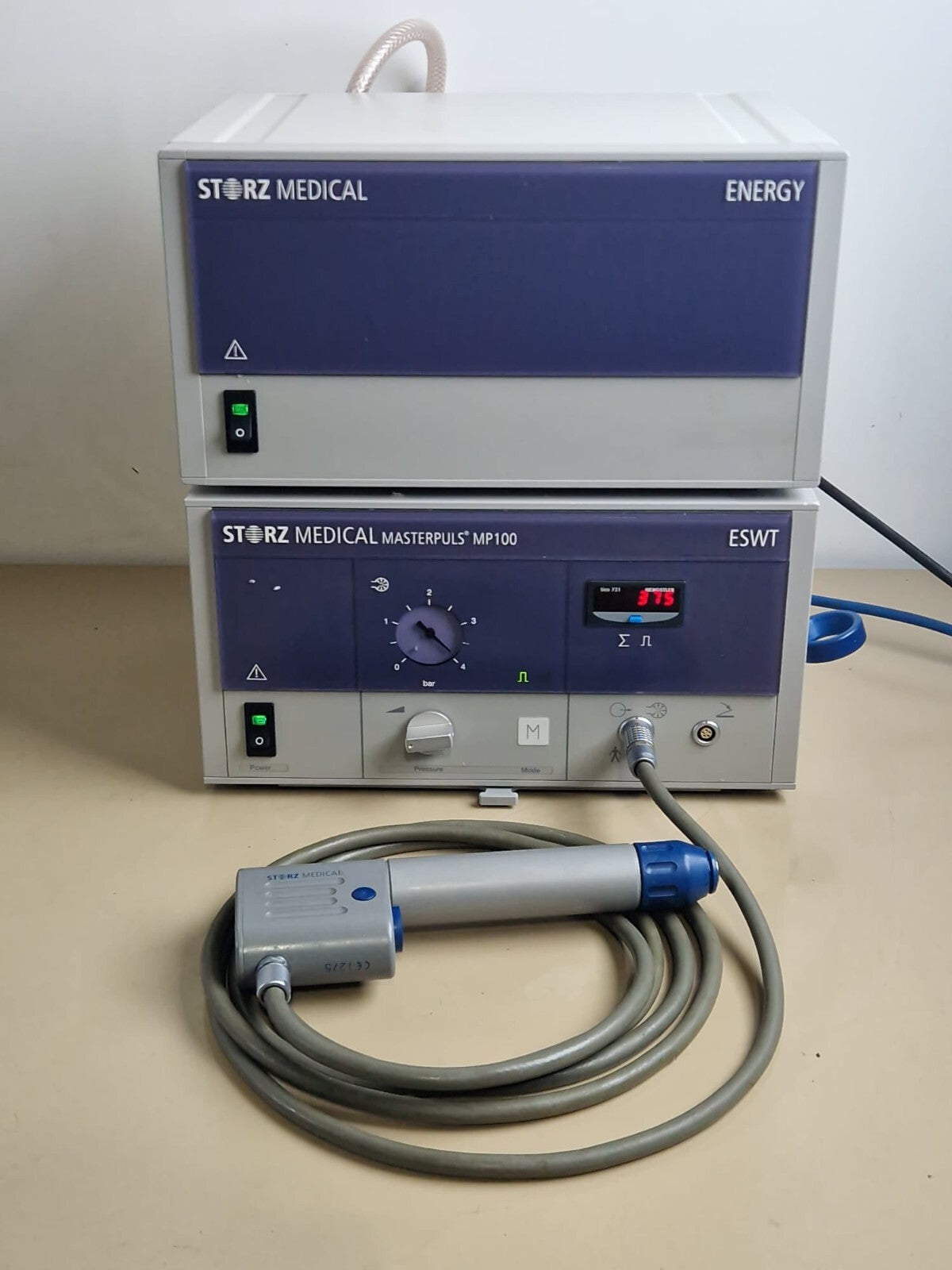 storz medical masterpuls MP100 ESWT - shockwave therapy  system with handpiece0