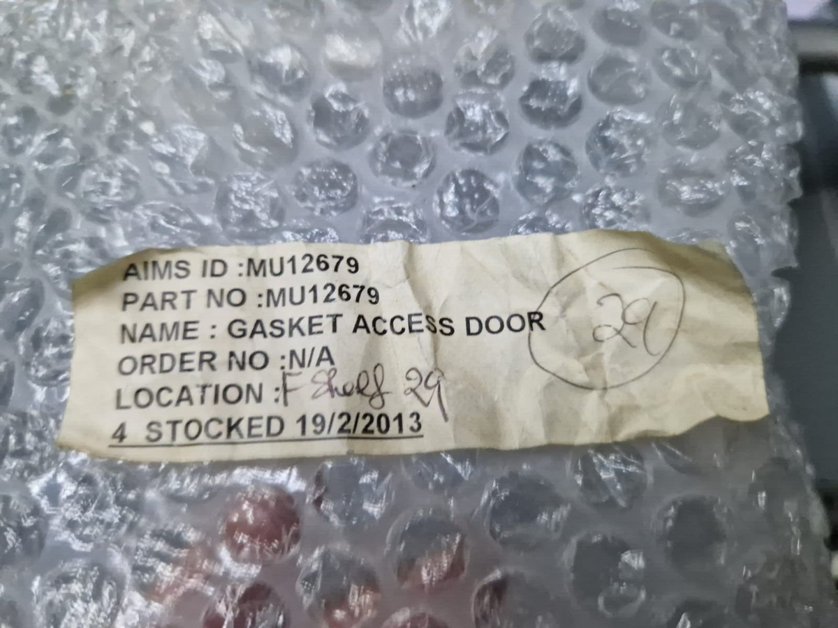 drager dreager gasket for the incubator access door  part no: MU126795