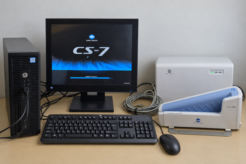 Konica Minolta CS-7 Workstation with AeroDR B-1 & Battery Charger radiography system