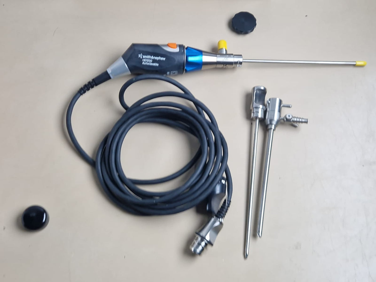smith nephew dyonics 72203360: Camera head HD1200 autoclavable + 4mm 30 degree scope