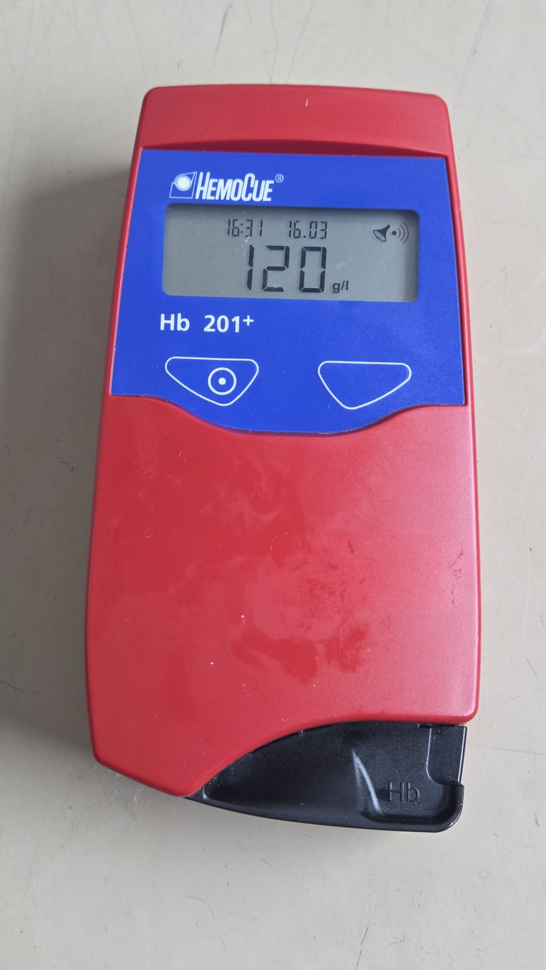 HemoCue Hb 201+ Portable Haemoglobin Analyser Blood Hb Meter