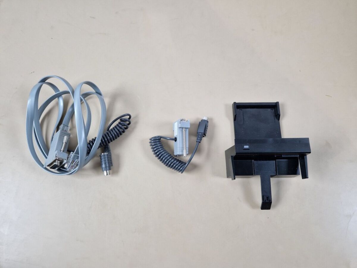 Abbott i-STAT software upgrade IR programming kit components and cables