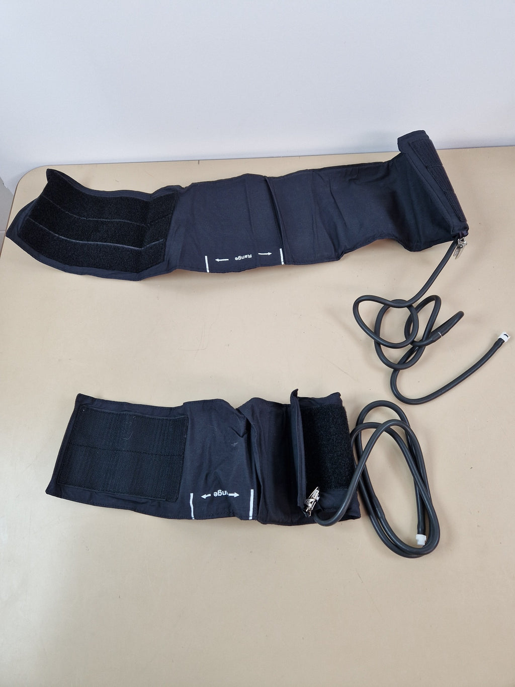 Two blood pressure cuffs supplied with Meditech ABPM-04 system