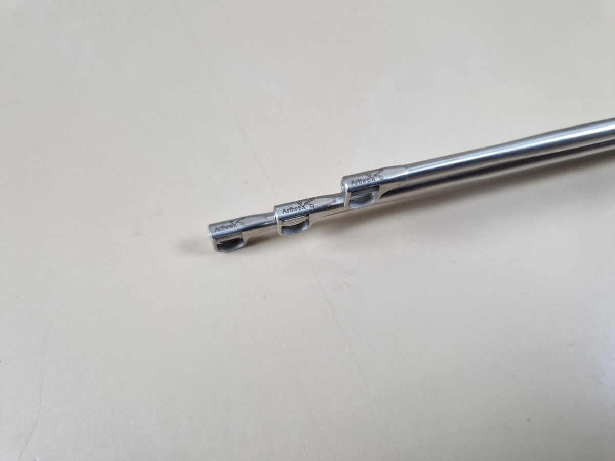 Arthrex AR-11912 WideBiter 90 degree right rotary tip close-up
