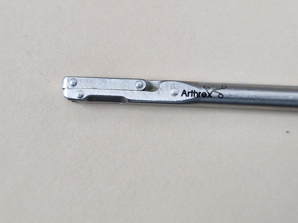 Arthrex AR-12520W standard reverse tip close-up