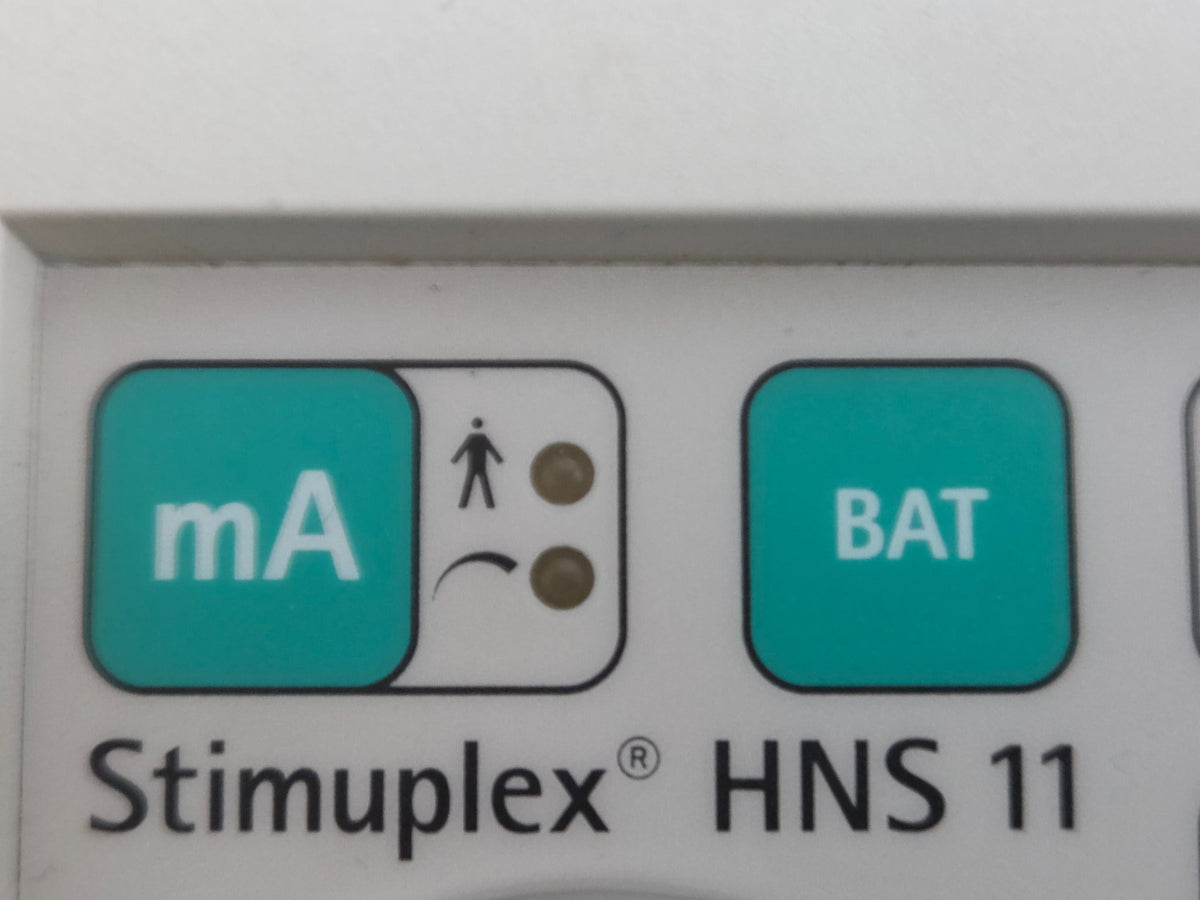 B. Braun Stimuplex HNS 11 current display and battery controls
