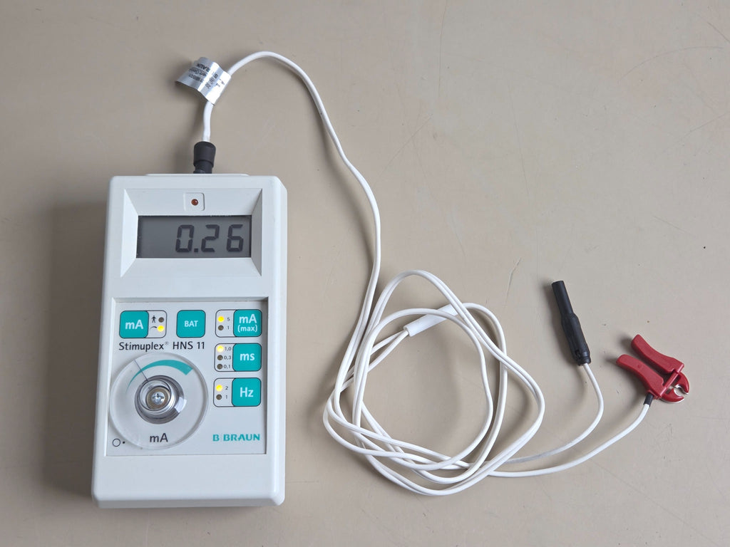 B. Braun Stimuplex HNS 11 powered on with cable