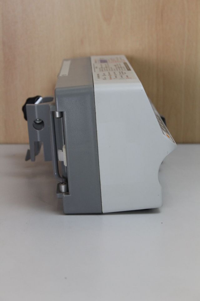 Baxter Flo-Gard infusion pump photo 3