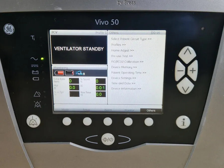 BREAS Vivo 50 ventilator – original advert photo 3